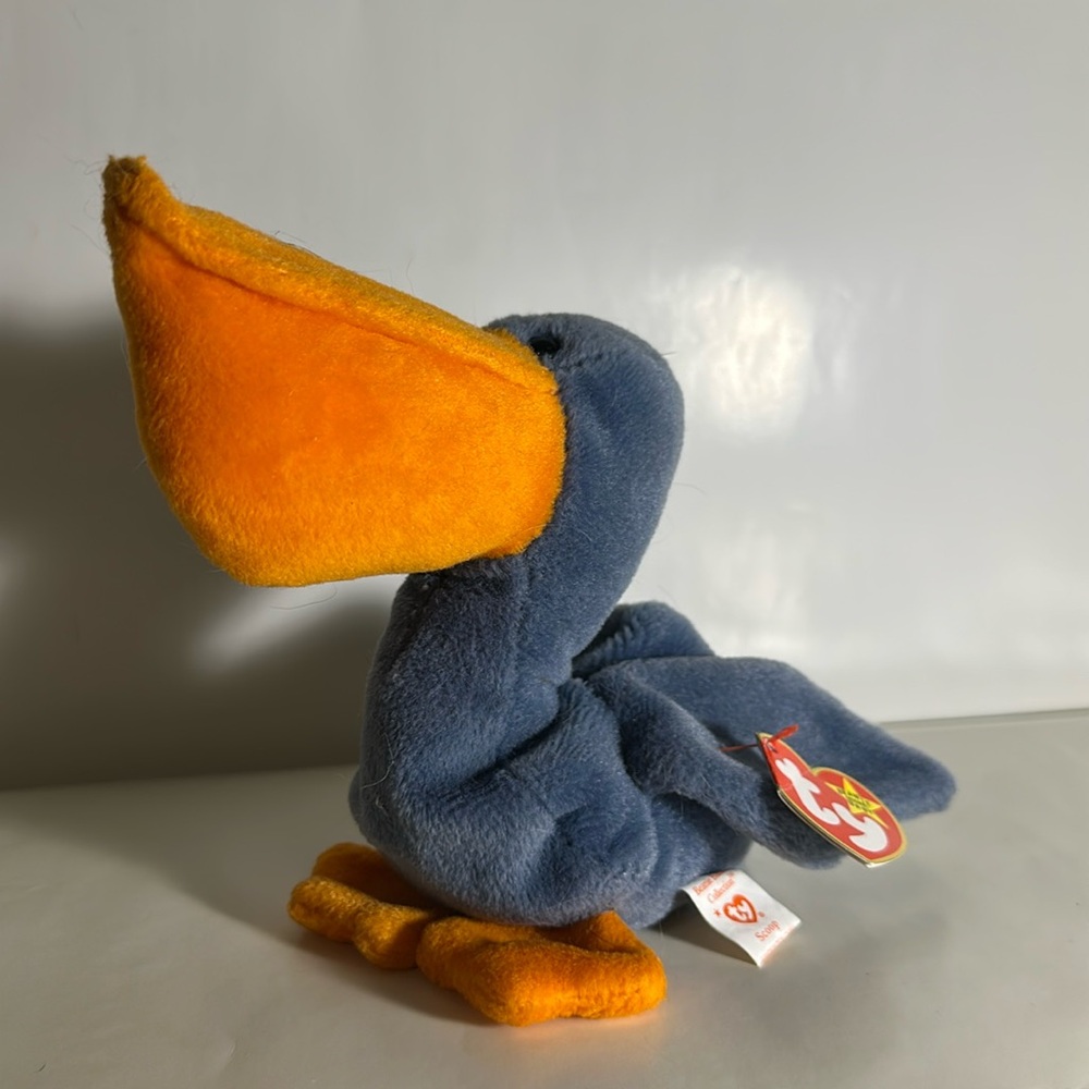 Scoop the pelican ty beanie baby Scaly